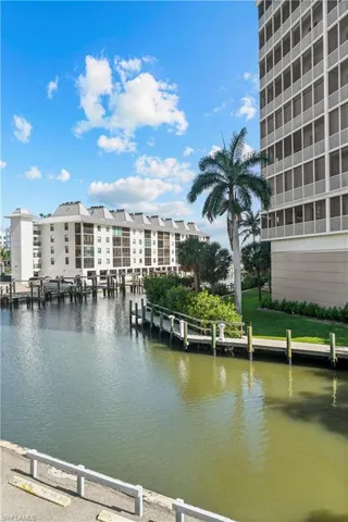377 Vanderbilt Beach Rd 102, Naples, Florida 34108