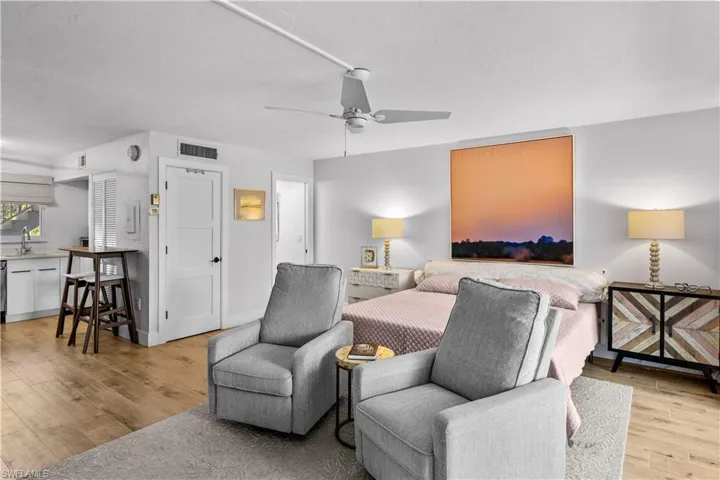 377 Vanderbilt Beach Rd 102, Naples, Florida 34108