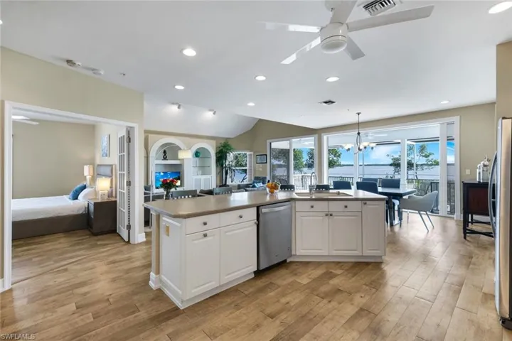 21500 – 21504 Indian Bayou Dr, Fort Myers Beach, Florida 33931