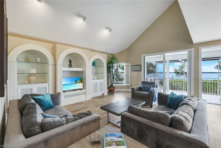 21500 – 21504 Indian Bayou Dr, Fort Myers Beach, Florida 33931