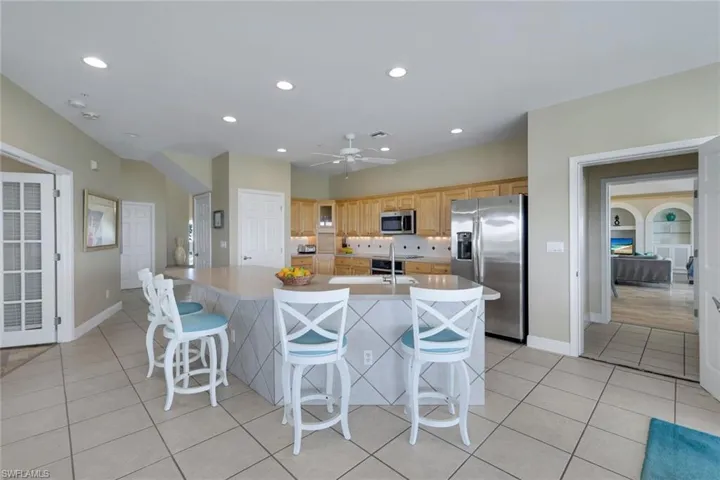 21500 – 21504 Indian Bayou Dr, Fort Myers Beach, Florida 33931