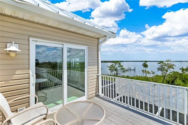 21500 – 21504 Indian Bayou Dr, Fort Myers Beach, Florida 33931