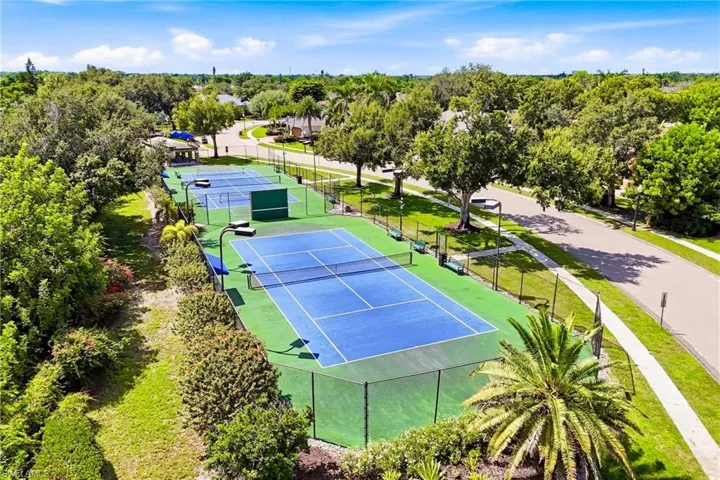 40 Timberland Cir N, Fort Myers, Florida 33919