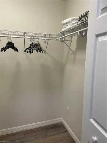 5462-Master bedroom walk in closet-Upstairs