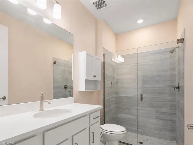 2nd Bathroom
