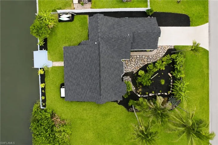 28 Ne 19th Ct, Cape Coral, Florida 33909