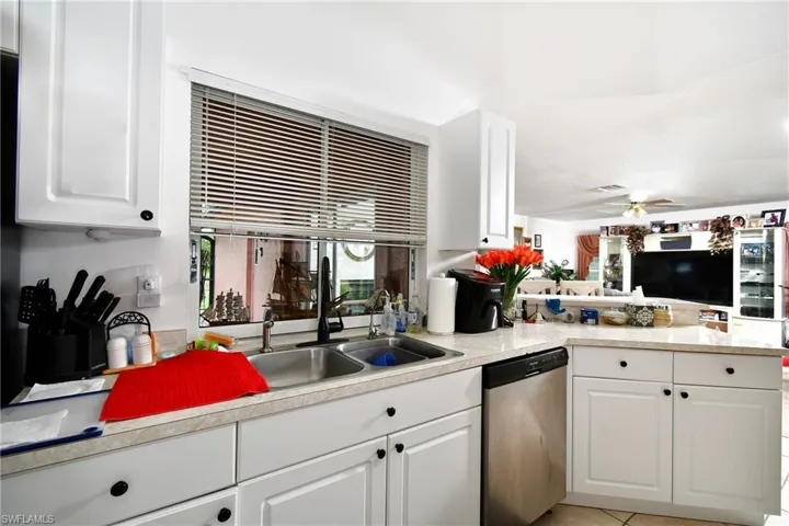 712 Fargo Dr, Fort Myers, Florida 33913