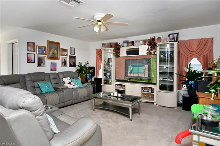 712 Fargo Dr, Fort Myers, Florida 33913