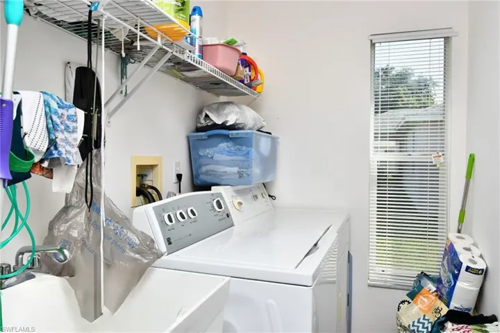 712 Fargo Dr, Fort Myers, Florida 33913