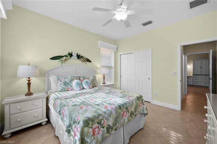 Guest bedroom w/closet and hall access to guest bath