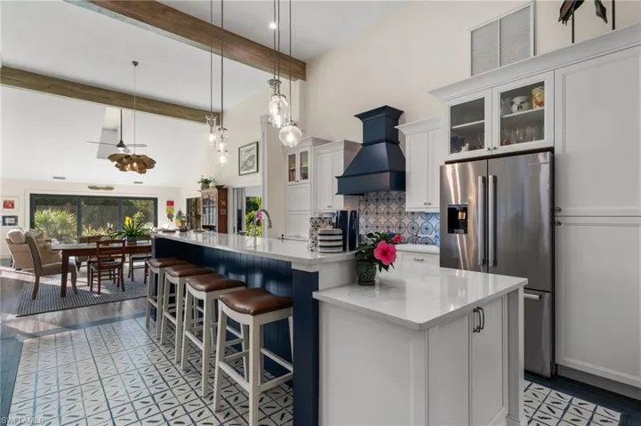 397  Edgemere N WAY, Naples, FL 34105