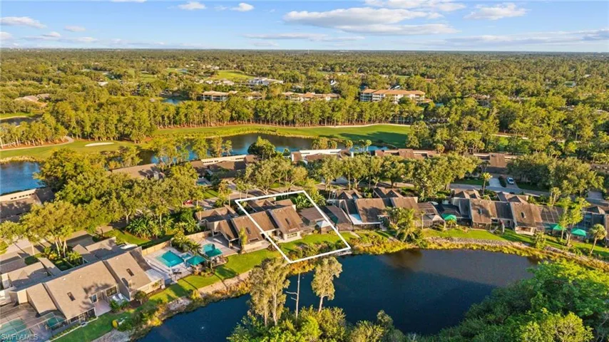 397  Edgemere N WAY, Naples, FL 34105