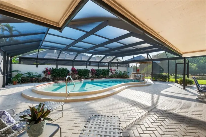 397  Edgemere N WAY, Naples, FL 34105