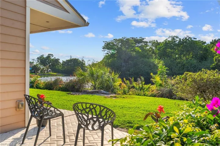 397  Edgemere N WAY, Naples, FL 34105