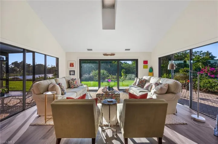 397  Edgemere N WAY, Naples, FL 34105