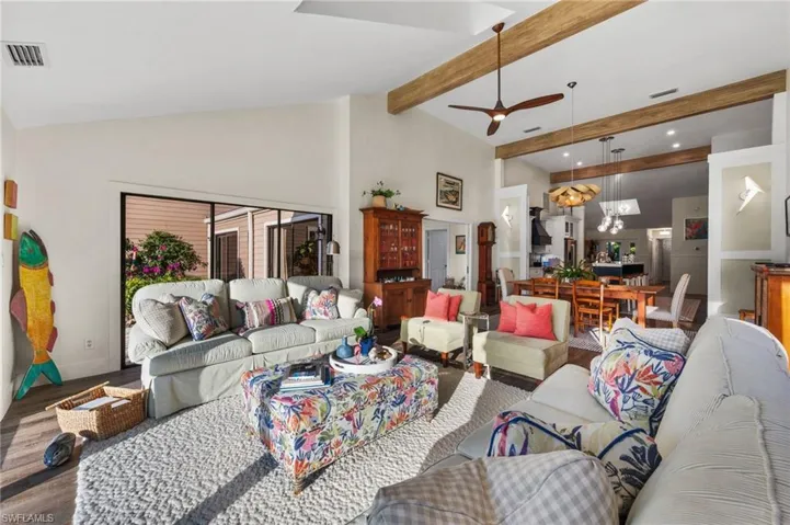 397  Edgemere N WAY, Naples, FL 34105