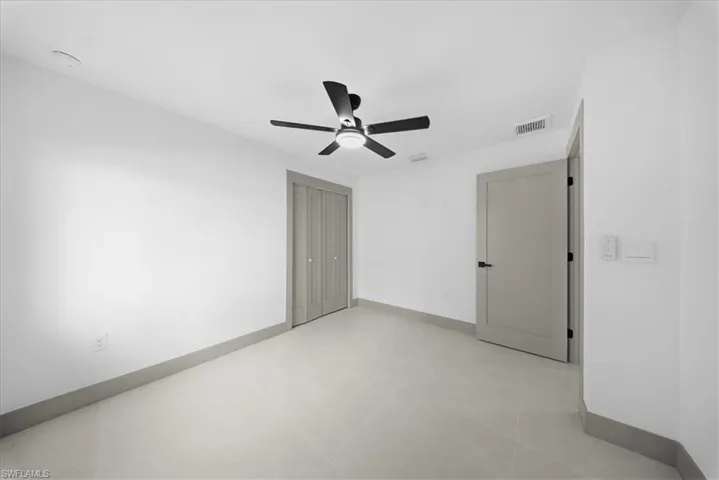 Laundry area with electric dryer hookup and hookup for a washing machine