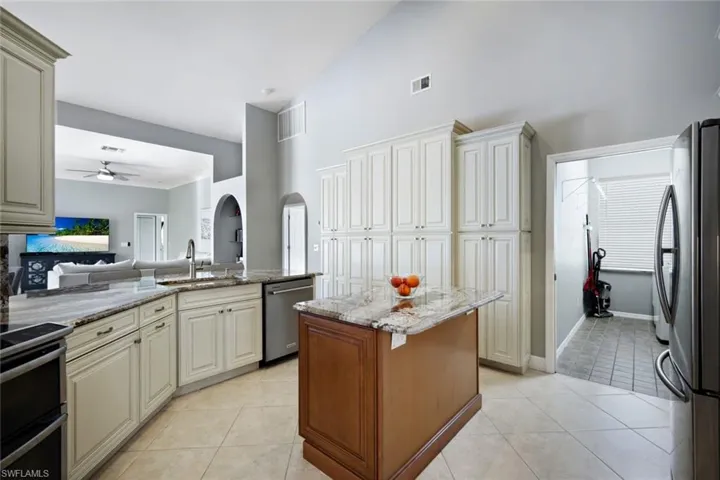 12070 Fairway Isles Dr, Fort Myers, Florida 33913