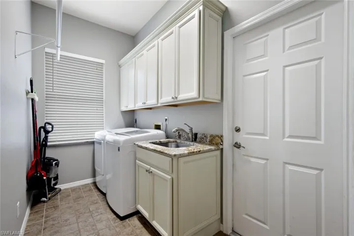 12070 Fairway Isles Dr, Fort Myers, Florida 33913