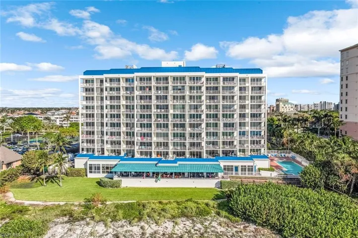 View of apartment building / complex