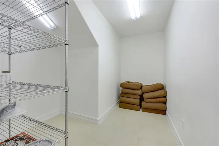 Bonus/Flex Room- Office/Bedroom/Storage