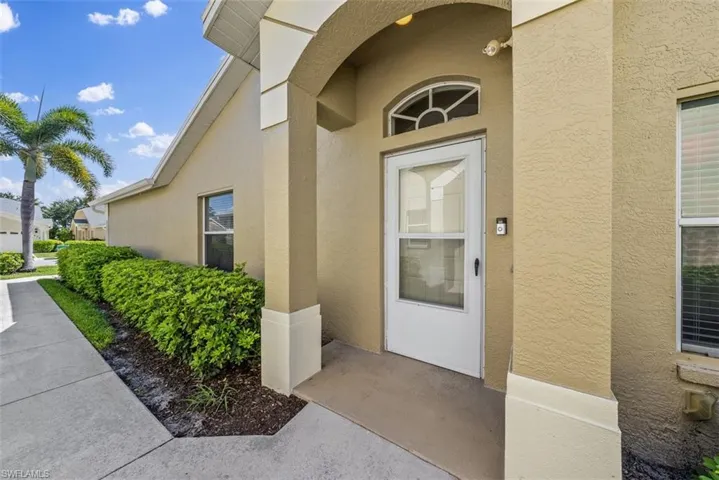 8471 Ibis Cove Cir M677, Naples, Florida 34119