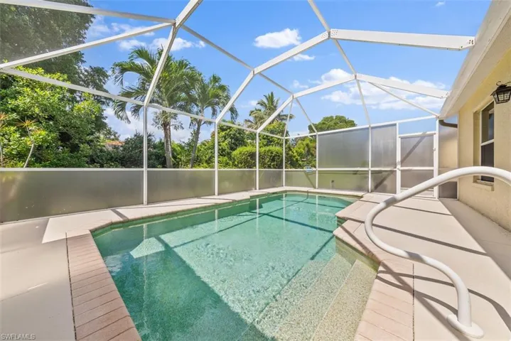 8471 Ibis Cove Cir M677, Naples, Florida 34119