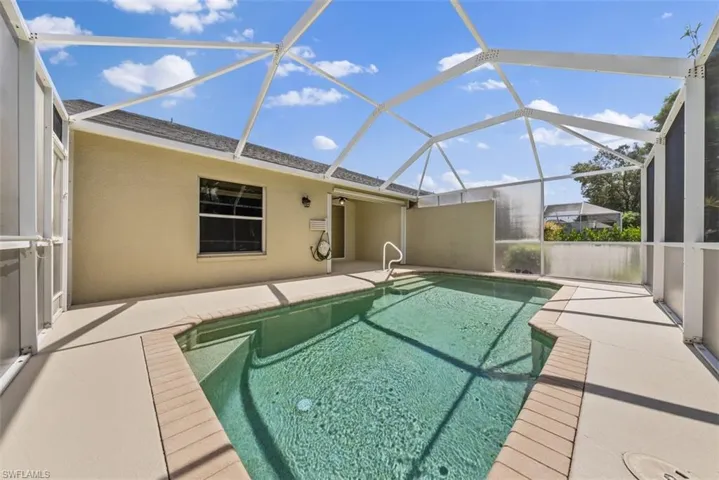 8471 Ibis Cove Cir M677, Naples, Florida 34119
