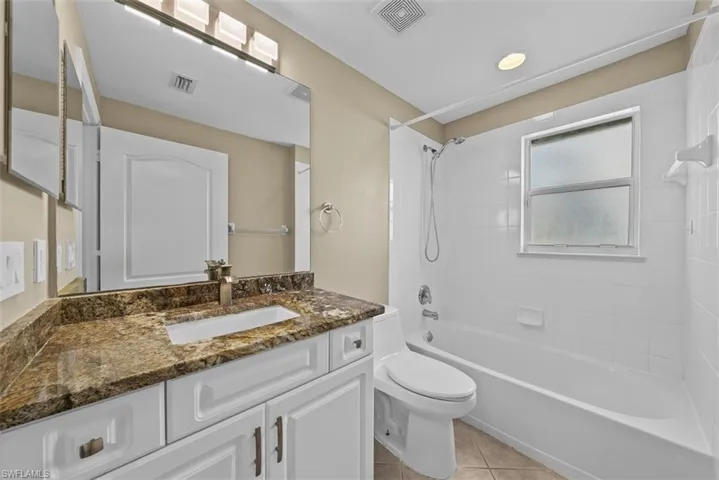 8471 Ibis Cove Cir M677, Naples, Florida 34119