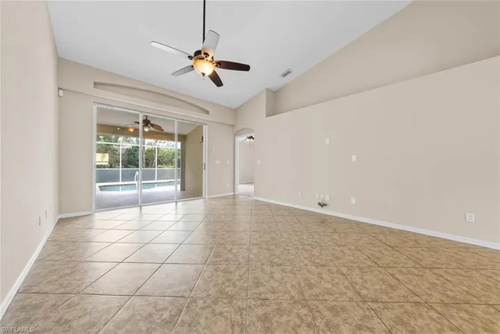 8471 Ibis Cove Cir M677, Naples, Florida 34119