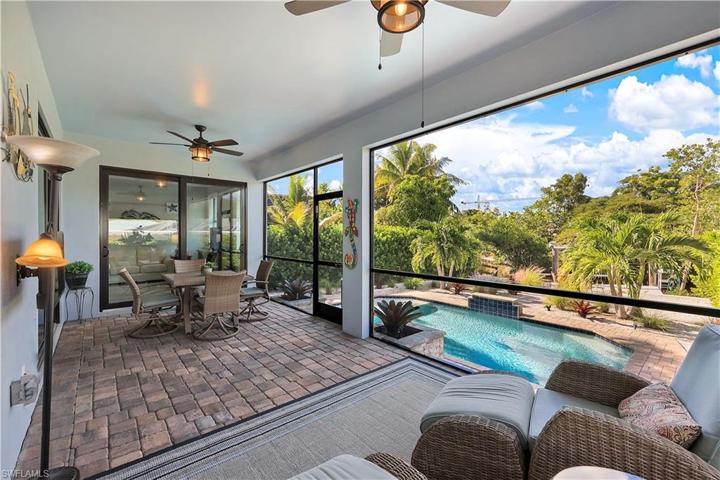 Large Screened Porch