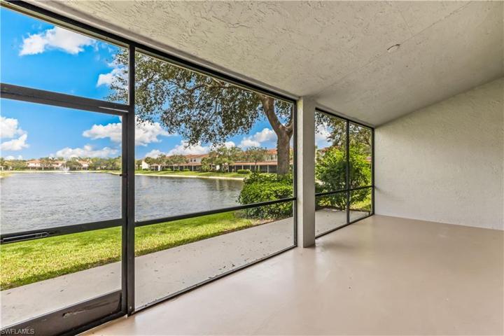 Screened Lanai/Porch Area Overlooking the Lake