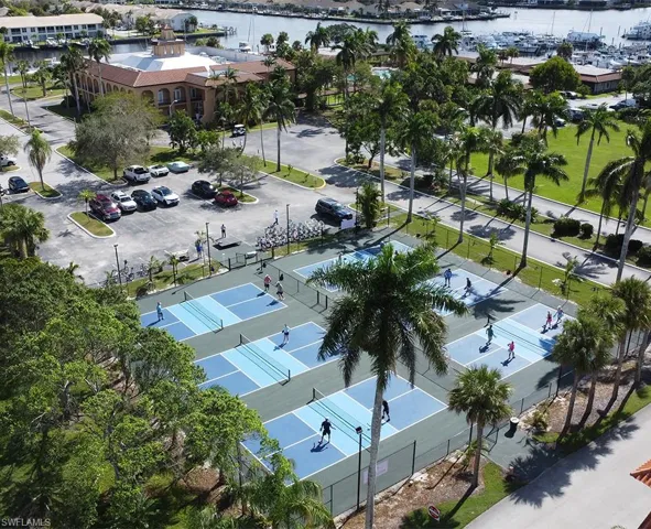 25000  Tamiami E TRL, Naples, FL 34114