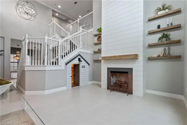 2846  Cinnamon Bay  CIR, Naples, FL 34119