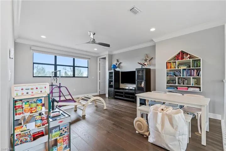 2846  Cinnamon Bay  CIR, Naples, FL 34119