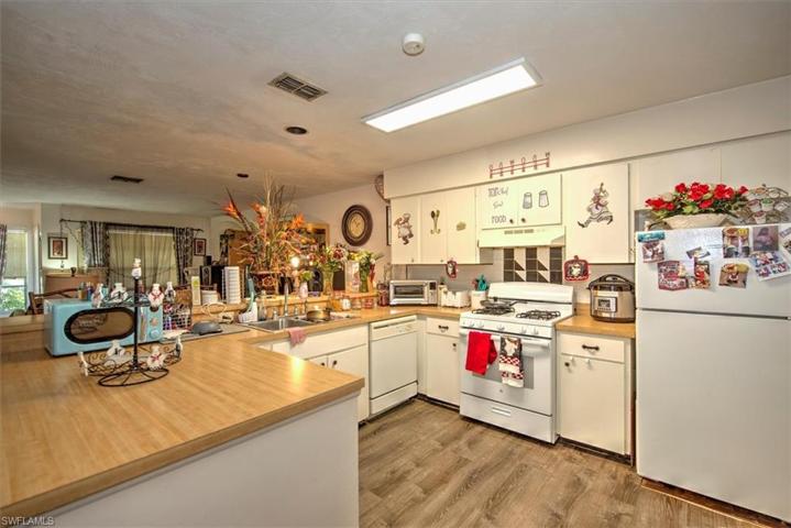 1131 Joel BLVD, LEHIGH ACRES FL 33936