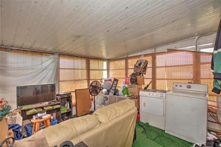 1131 Joel BLVD, LEHIGH ACRES FL 33936