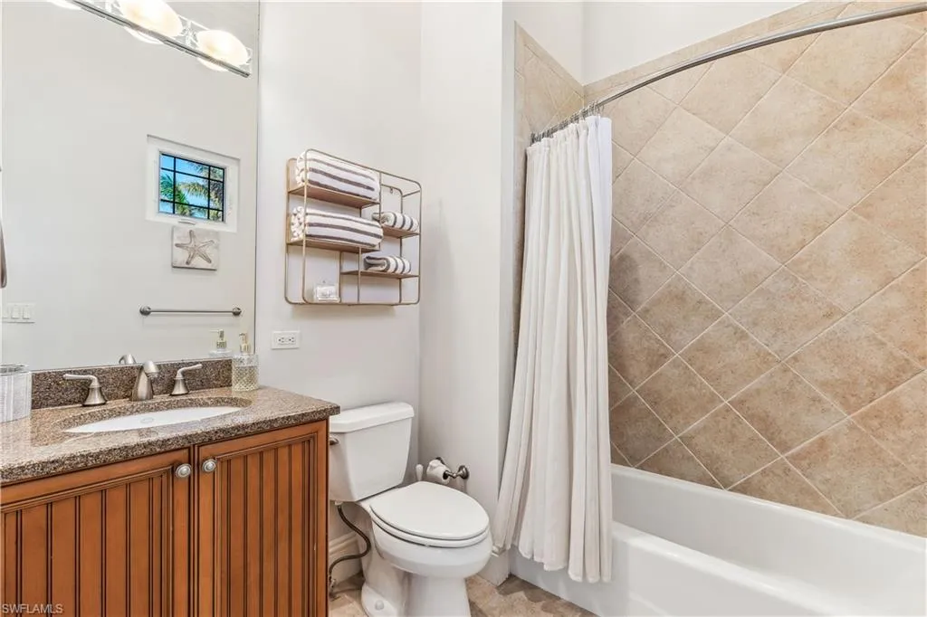 280 Egret AVE, Naples, FL 34108,224101352