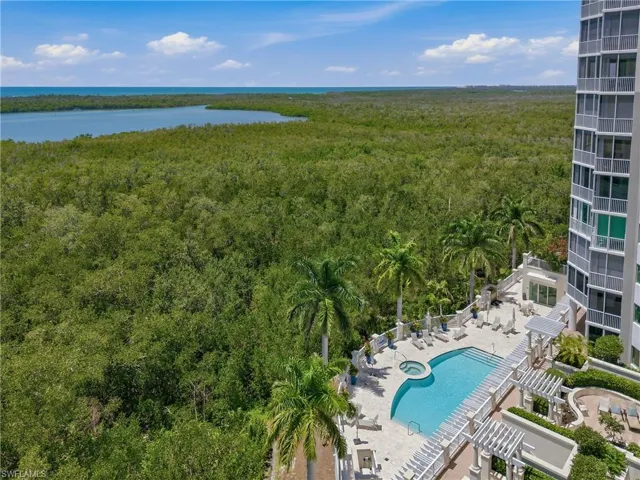 265 Indies Way 1004, Naples, Florida 34110