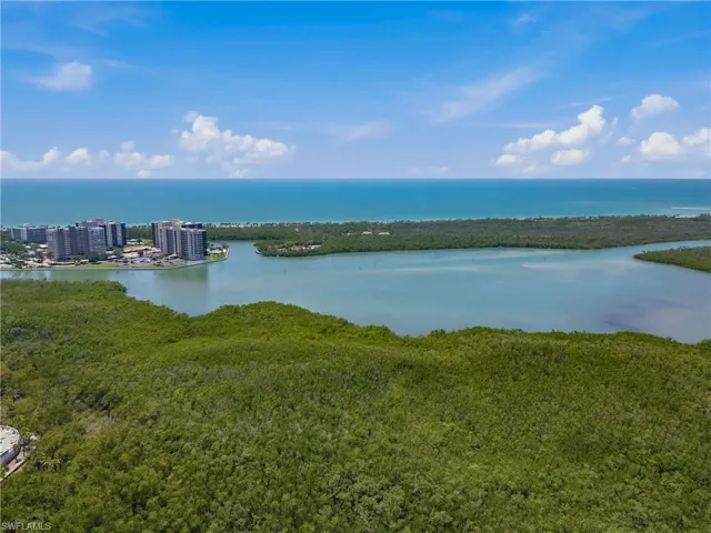 265 Indies Way 1004, Naples, Florida 34110