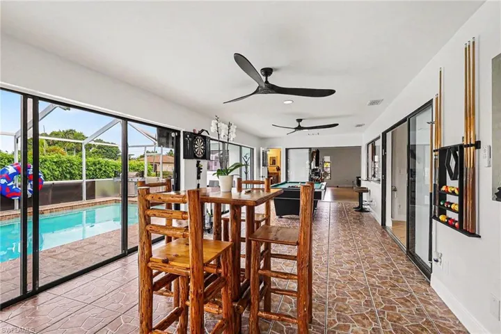 618 Se 11th Pl, Cape Coral, Florida 33990