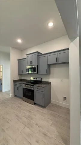 657 Windermere Dr, Lehigh Acres, Florida 33972