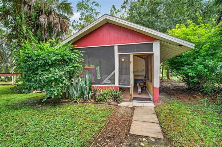 2581 4th Ave Ne, Naples, Florida 34120