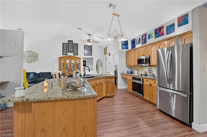 2581 4th Ave Ne, Naples, Florida 34120