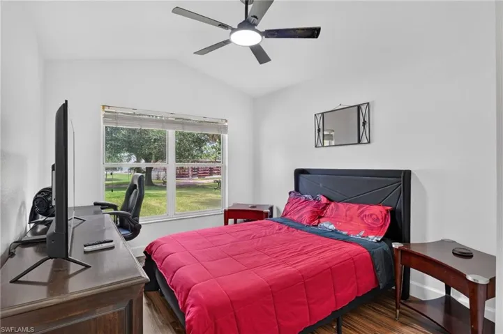 2581 4th Ave Ne, Naples, Florida 34120