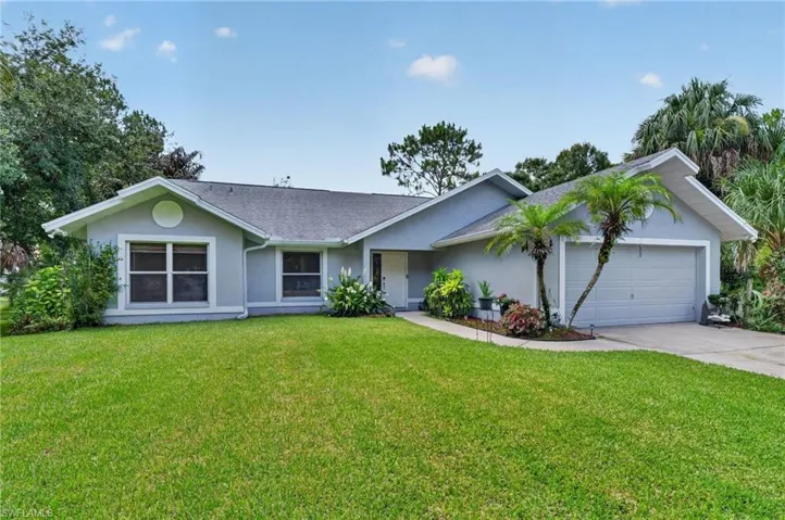 2581 4th Ave Ne, Naples, Florida 34120