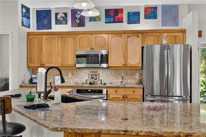 2581 4th Ave Ne, Naples, Florida 34120