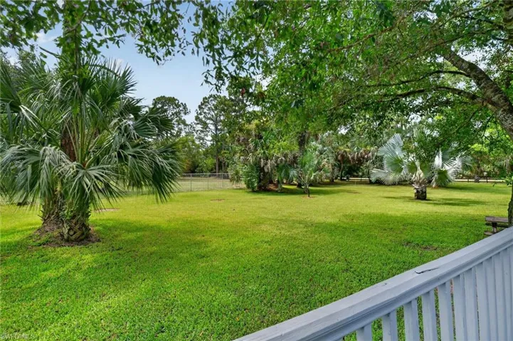 2581 4th Ave Ne, Naples, Florida 34120