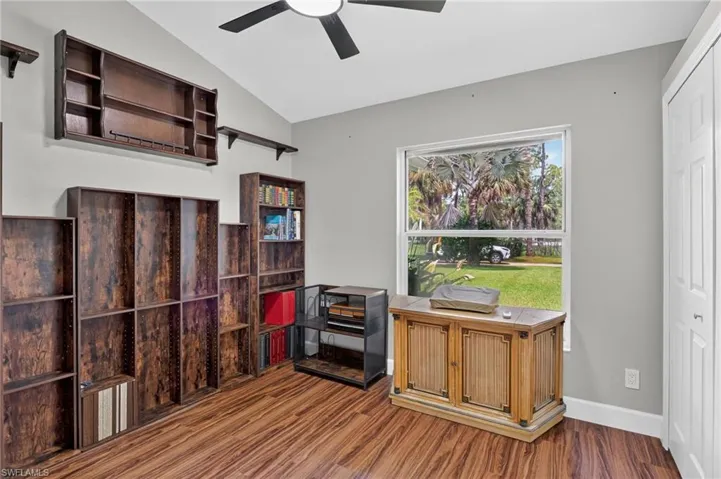 2581 4th Ave Ne, Naples, Florida 34120