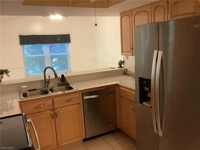 6761  Southwell  DR, Fort Myers, FL 33966